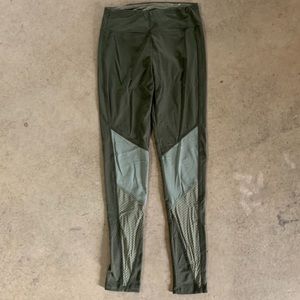 OLIVE GREEN TRI COKOR 7/8 LEGGINGS
